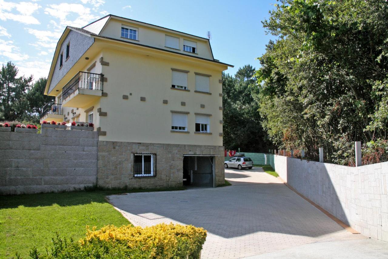 Apartamentos En Playa Canelas ポルトノボ エクステリア 写真